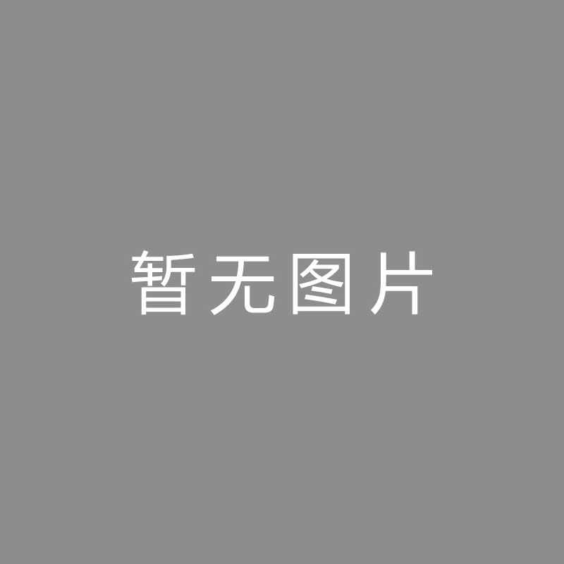 🏆镜头运动 (Camera Movement)巴黎对斯卡尔维尼、布翁乔尔诺和小曼奇尼三位中卫表达兴趣